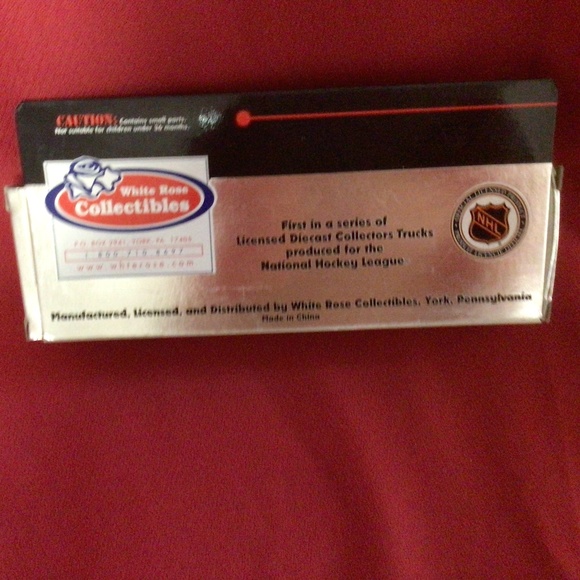 NHL DETROIT Redwings truck - Picture 2 of 2